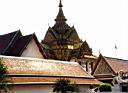 wat pho dall'esterno.jpg